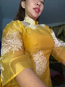 Snapshot of Cherry_6969 chatting on February 2025 01:30:02 PM Cherry 6969 online show from February 2025 01:30:02 PM