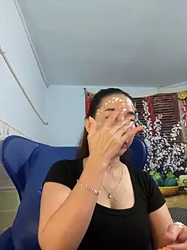 Snapshot of Cherry_6969 chatting on February 2025 02:42:01 AM Cherry 6969 online show from February 2025 02:42:01 AM