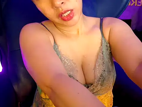 Snapshot of Cherry_6969 chatting on September 2025 02:16:01 AM Cherry 6969 online show from September 2025 02:16:01 AM