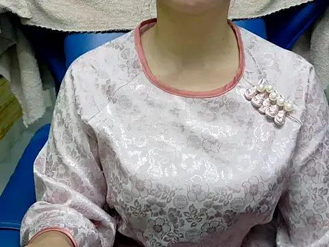 Snapshot of Cherry_6969 chatting on December 2025 10:53:01 AM Cherry 6969 online show from December 2025 10:53:01 AM