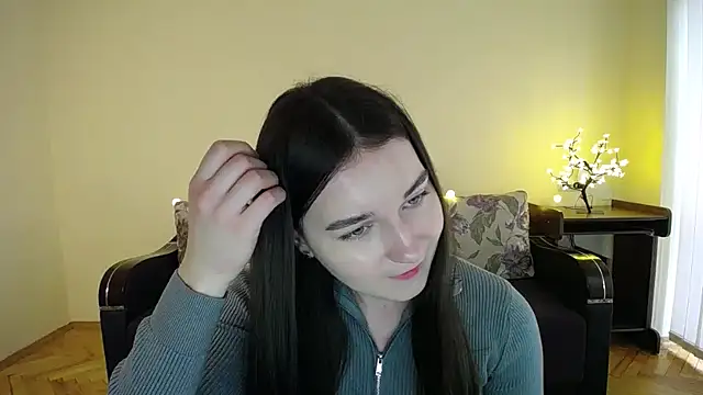 Pretty shy online show from January 2025 09:23:02 AM