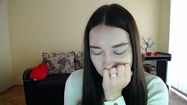 Pretty shy online show from October 2025 09:37:01 AM