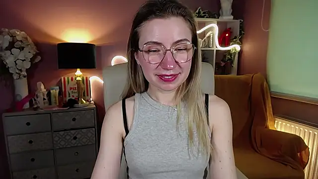 Mia Tasty online show from February 2025 07:49:01 AM