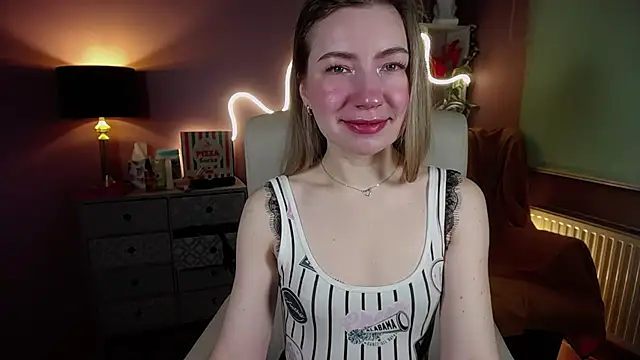 Mia Tasty online show from March 2025 07:54:02 AM