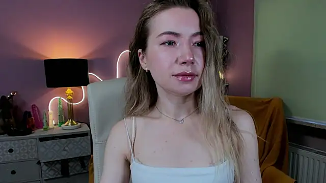 Mia Tasty online show from October 2025 07:36:03 AM