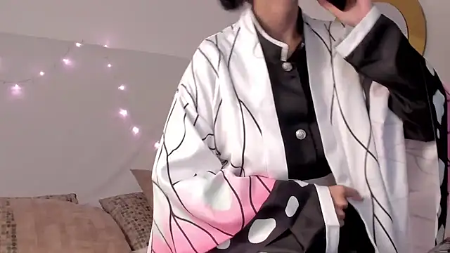 Snapshot of BonnieCute_ chatting on December 2024 12:12:02 PM BonnieCute online show from December 2024 12:12:02 PM