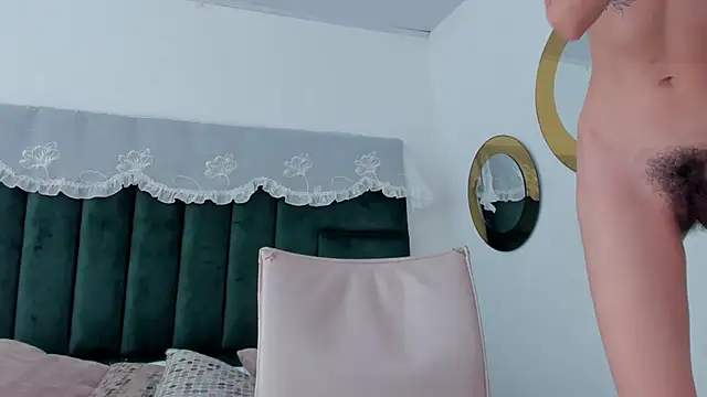 Snapshot of BonnieCute_ chatting on January 2025 02:38:02 PM BonnieCute online show from January 2025 02:38:02 PM