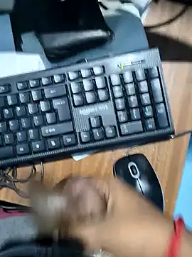 Snapshot of rajesh31tamil chatting on February 2025 02:04:01 PM rajesh31tamil online show from February 2025 02:04:01 PM