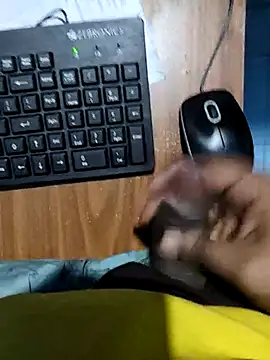 Snapshot of rajesh31tamil chatting on March 2025 12:55:01 PM rajesh31tamil online show from March 2025 12:55:01 PM