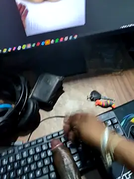 Snapshot of rajesh31tamil chatting on October 2025 01:08:01 PM rajesh31tamil online show from October 2025 01:08:01 PM