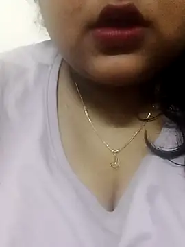 smile pretty online show from January 2025 07:44:02 PM