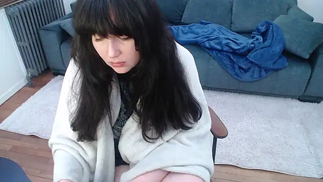 Lynylou online show from January 2025 06:59:02 PM