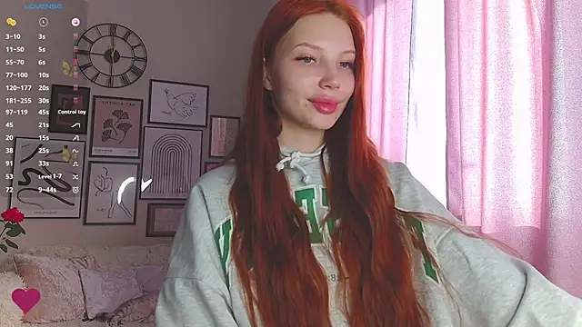 Snapshot of JudyWalkerr chatting on February 2025 06:33:01 AM JudyWalkerr online show from February 2025 06:33:01 AM