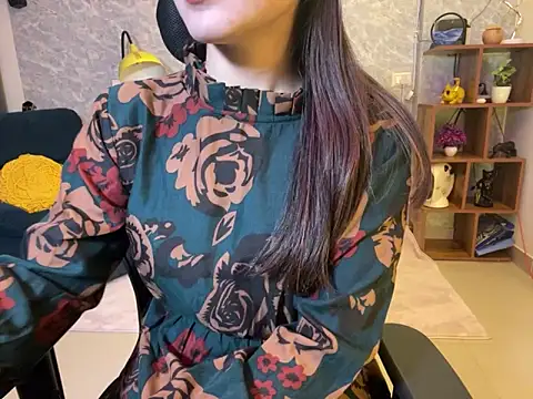 Snapshot of MidnightFlame chatting on February 2025 04:32:02 PM MidnightFlame online show from February 2025 04:32:02 PM