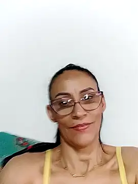 Snapshot of BarbaraMature chatting on December 2024 09:42:02 PM BarbaraMature online show from December 2024 09:42:02 PM