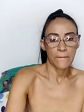 Snapshot of BarbaraMature chatting on December 2024 10:59:02 PM BarbaraMature online show from December 2024 10:59:02 PM