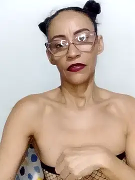 Snapshot of BarbaraMature chatting on January 2025 07:39:02 PM BarbaraMature online show from January 2025 07:39:02 PM