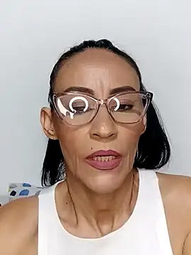 Snapshot of BarbaraMature chatting on January 2025 05:37:01 PM BarbaraMature online show from January 2025 05:37:01 PM