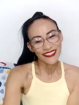 Snapshot of BarbaraMature chatting on January 2025 09:25:01 PM BarbaraMature online show from January 2025 09:25:01 PM
