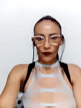 Snapshot of BarbaraMature chatting on January 2025 07:00:02 PM BarbaraMature online show from January 2025 07:00:02 PM