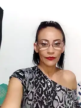 Snapshot of BarbaraMature chatting on January 2025 09:55:02 PM BarbaraMature online show from January 2025 09:55:02 PM