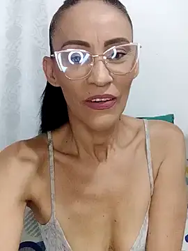 Snapshot of BarbaraMature chatting on February 2025 04:52:01 PM BarbaraMature online show from February 2025 04:52:01 PM