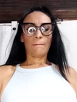 Snapshot of BarbaraMature chatting on September 2025 06:10:02 PM BarbaraMature online show from September 2025 06:10:02 PM