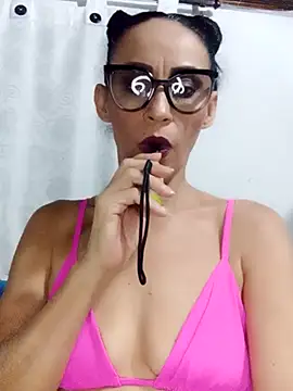 Snapshot of BarbaraMature chatting on October 2025 06:32:02 PM BarbaraMature online show from October 2025 06:32:02 PM