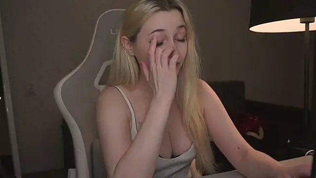 Lisa 003 online show from January 2025 01:24:01 AM