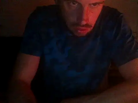 Snapshot of Rejtelmesest chatting on May 2026 08:14:02 PM Rejtelmesest online show from May 2026 08:14:02 PM