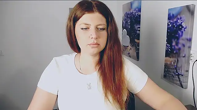 Snapshot of Lizzy_Love chatting on June 2026 10:41:02 AM Lizzy Love online show from June 2026 10:41:02 AM