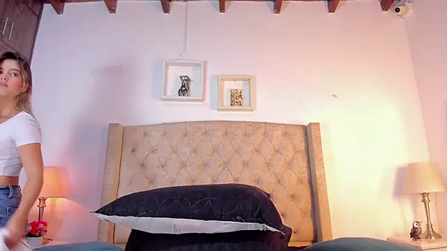 allisson m online show from October 2025 12:13:02 PM