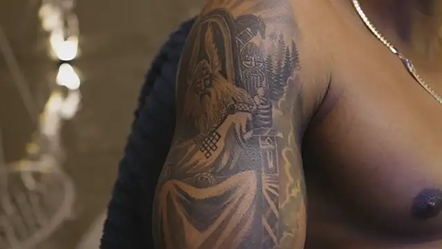 Logan Varela online show from April 2026 07:07:02 PM