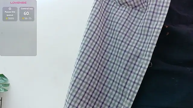 yourcuteneighbourr online show from December 2025 03:01:02 AM