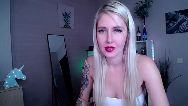 Snapshot of Mermaid_N chatting on December 2024 05:09:02 AM Mermaid N online show from December 2024 05:09:02 AM