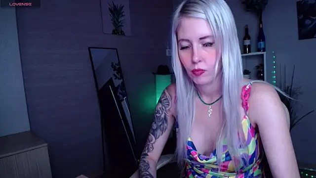 Snapshot of Mermaid_N chatting on January 2025 04:44:02 AM Mermaid N online show from January 2025 04:44:02 AM