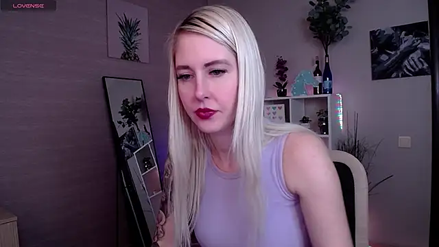 Snapshot of Mermaid_N chatting on March 2025 04:54:02 AM Mermaid N online show from March 2025 04:54:02 AM
