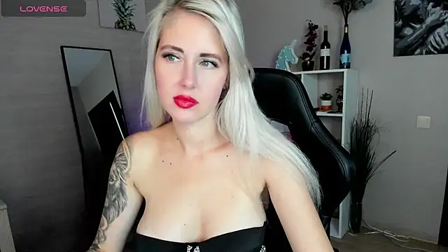 Snapshot of Mermaid_N chatting on September 2025 01:39:02 AM Mermaid N online show from September 2025 01:39:02 AM