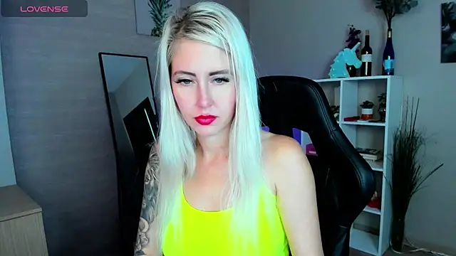 Snapshot of Mermaid_N chatting on September 2025 01:40:01 AM Mermaid N online show from September 2025 01:40:01 AM