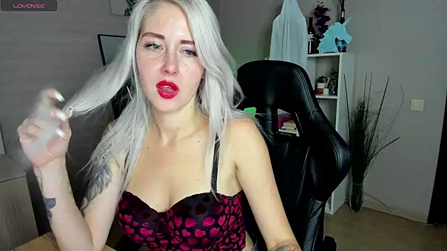 Mermaid N online show from November 2025 02:01:02 AM