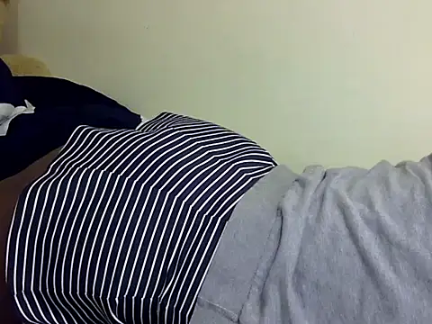 Snapshot of Sexxy_slim_honey chatting on November 2025 04:34:02 AM Sexxy slim honey online show from November 2025 04:34:02 AM