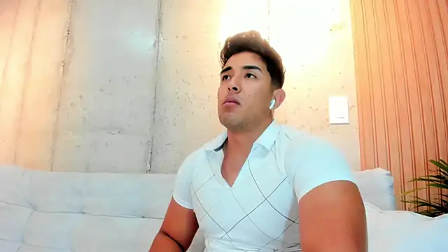 Snapshot of Alan_greek_1 chatting on February 2025 10:29:01 AM Alan greek 1 online show from February 2025 10:29:01 AM