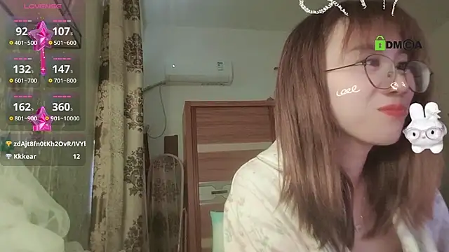 Snapshot of Lili_666 chatting on February 2026 11:45:01 PM Lili 666 online show from February 2026 11:45:01 PM