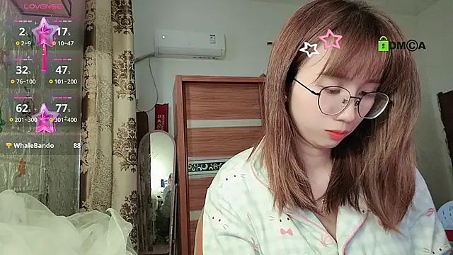 Snapshot of Lili_666 chatting on February 2026 12:43:02 AM Lili 666 online show from February 2026 12:43:02 AM