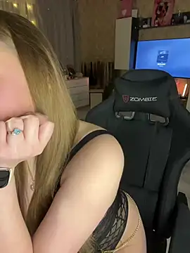 Lexi noah online show from December 2024 07:37:02 PM