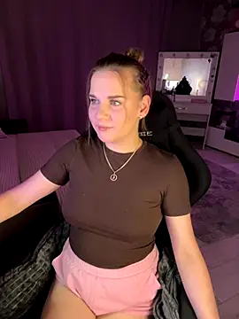 Lexi noah online show from September 2025 09:17:02 PM