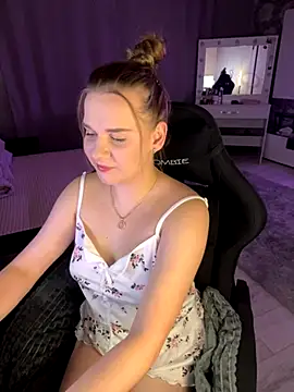 Lexi noah online show from September 2025 09:41:02 PM