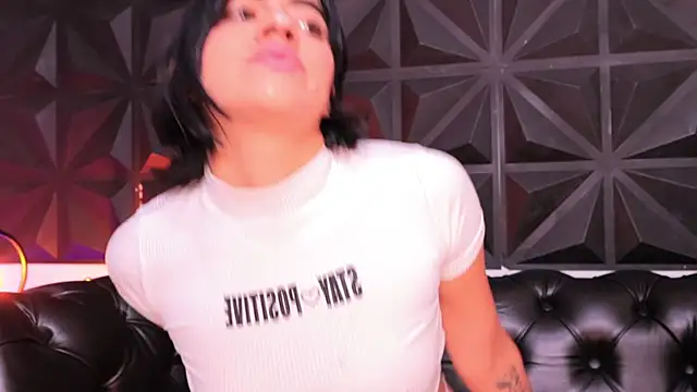 Snapshot of KasiaNoir_ chatting on February 2025 12:25:02 PM KasiaNoir online show from February 2025 12:25:02 PM