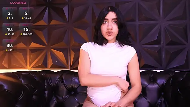 KasiaNoir  online show from February 2026 12:16:01 PM