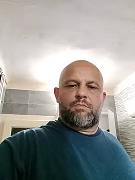 AlexandruCsaba online show from June 2026 09:04:01 PM